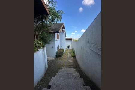 37_photo/94dce4e3e5.d98222dd41a0ddec-ATLAS-2032f64e-541a-4e95-a06d-b8d9e9c4e486.jpg de casa à venda com 3 quartos, 248m² em Guabirotuba, Curitiba