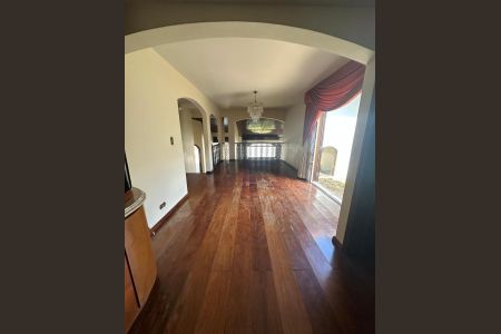 32_photo/94dce4e3e5.d98222dd41a0ddec-ATLAS-28505e77-8d18-496c-b03b-4f9657d17062.jpg de casa à venda com 3 quartos, 248m² em Guabirotuba, Curitiba