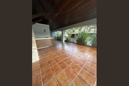 35_photo/94dce4e3e5.d98222dd41a0ddec-ATLAS-79aa8893-6fae-4d46-8d7f-e7e67f7aa6dc.jpg de casa à venda com 3 quartos, 248m² em Guabirotuba, Curitiba