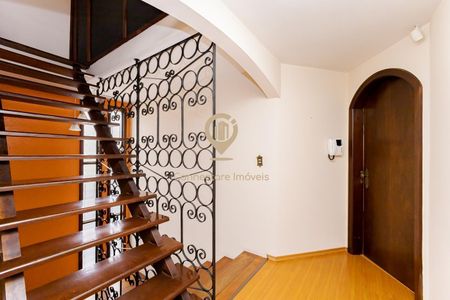 7_photo/94dce4e3e5.d98222dd41a0ddec-ATLAS-8bd8a956-96a4-4c52-baa2-0a210d00cc46.jpg de casa à venda com 5 quartos, 303m² em Guabirotuba, Curitiba