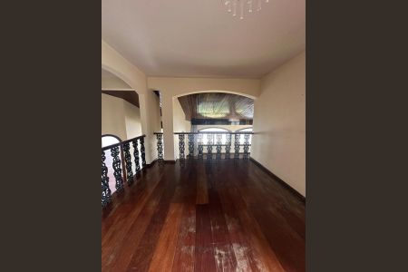 31_photo/94dce4e3e5.d98222dd41a0ddec-ATLAS-e713f14d-d39f-4d46-b893-bbbbe1261543.jpg de casa à venda com 3 quartos, 248m² em Guabirotuba, Curitiba