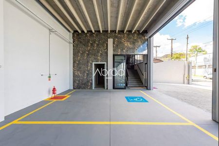 7_photo/94dce4e9bd.614b6dbc1122d364-ATLAS-3186f34a-38e2-47a9-8a3b-223e56211611.jpg de casa à venda com 1 quarto, 440m² em Parolin, Curitiba