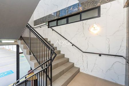 2_photo/94dce4e9bd.614b6dbc1122d364-ATLAS-da7900dc-a7a5-4131-925e-2e1ee8c9f1b7.jpg de casa à venda com 1 quarto, 440m² em Parolin, Curitiba