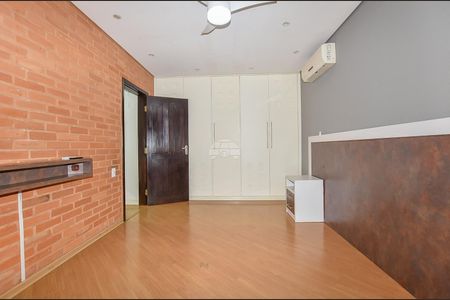 25_photo/94dce4eba3.9e8826600a2f05bd-ATLAS-aed272b2-0af6-470e-b336-3a523a4d8c1d.jpg de casa à venda com 3 quartos, 254m² em Parolin, Curitiba