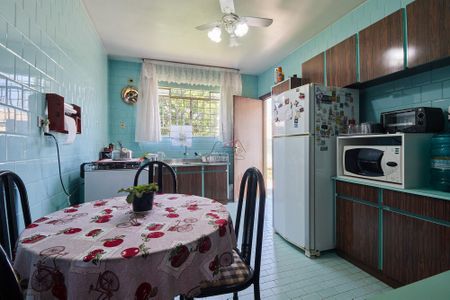 18_photo/94dce4ecfd.45e7dcc95d8e6c14-ATLAS-a7a1753b-80c1-4345-a906-9b452895fca1.jpg de casa à venda com 3 quartos, 248m² em Rebouças, Curitiba