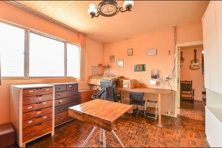 8_photo/94dce4edbd.d70948cd37f6cfc6-ATLAS-56734011-2b08-4901-920d-c778a0977aae.jpg de casa à venda com 5 quartos, 271m² em Prado Velho, Curitiba