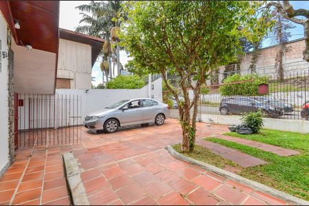 7_photo/94dce4edbd.d70948cd37f6cfc6-ATLAS-85c5084b-9ce0-4fa7-b5a1-3237218634bf.jpg de casa à venda com 5 quartos, 271m² em Prado Velho, Curitiba