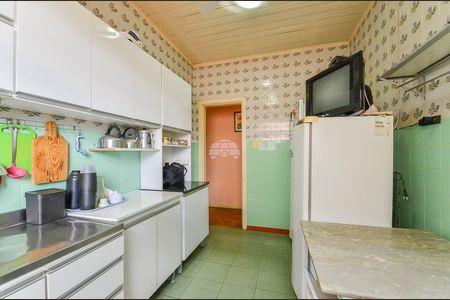 20_photo/94dce4edbd.d70948cd37f6cfc6-ATLAS-ab010341-ca31-4971-ba57-64c0927c3547.jpg de casa à venda com 5 quartos, 271m² em Prado Velho, Curitiba