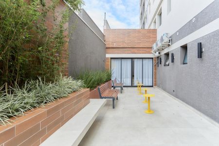 20_photo/94dce4f0c7.ff5890ccf3786f29-ATLAS-fc306e3b-e7e9-48e0-8ed2-dd970cfb3e3e.jpg de kitnet/studio para alugar com 1 quarto, 23m² em Rebouças, Curitiba