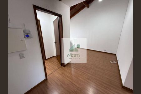 7_photo/94dce4f10f.2008f600ea595daf-ATLAS-37341aba-10c6-4d43-a038-d5960ebe6d5b.jpg de casa à venda com 3 quartos, 151m² em Prado Velho, Curitiba