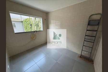 10_photo/94dce4f10f.2008f600ea595daf-ATLAS-edfc68d5-6cb0-4d1f-a8f3-a61cd775d173.jpg de casa à venda com 3 quartos, 151m² em Prado Velho, Curitiba