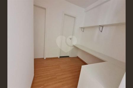 4_photo/94dce4f225.23351eba74f1df34-ATLAS-1d08fd86-ae87-440b-a6b0-dc3a558f43af.jpg de apartamento à venda com 1 quarto, 94m² em Centro, Curitiba