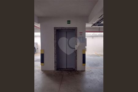 37_photo/94dce4f225.23351eba74f1df34-ATLAS-db554b14-28ca-4255-ae6f-cd93a58ab8ec.jpg de apartamento à venda com 1 quarto, 94m² em Centro, Curitiba