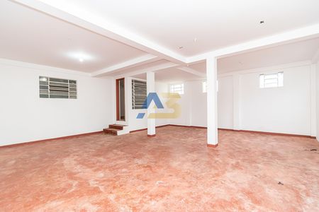 2_photo/94dce4f2e7.245a7bfbd20dc7e9-ATLAS-fe5499f0-269c-4f91-8900-4542e0f9e364.jpg de casa à venda com 8 quartos, 360m² em Centro, Curitiba