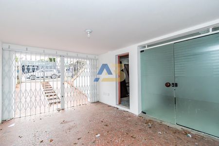 3_photo/94dce4f2e7.28efbbc60cc7b4c4-ATLAS-1b5f1ec6-d3a4-4906-9be9-0465984dc1e5.jpg de casa à venda com 10 quartos, 360m² em Centro, Curitiba