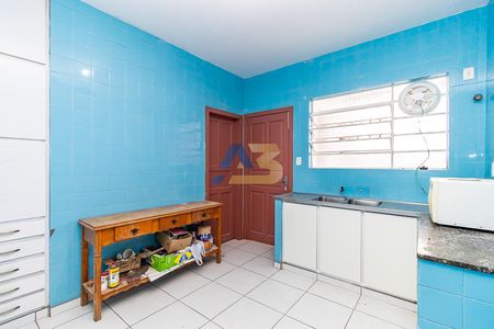 9_photo/94dce4f2e7.28efbbc60cc7b4c4-ATLAS-7395792a-873f-4fcc-9b43-b26027835318.jpg de casa à venda com 10 quartos, 360m² em Centro, Curitiba