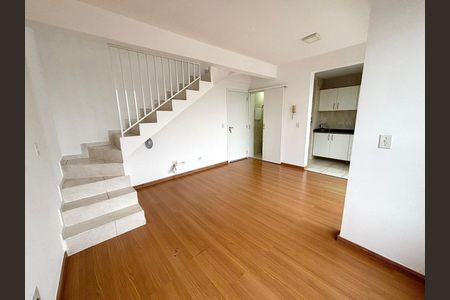 4_photo/94dce4f3e3.11a0be3816c73405-ATLAS-fb1ae710-8b14-4059-bd60-be8eb659b222.jpg de apartamento para alugar com 1 quarto, 45m² em Rebouças, Curitiba