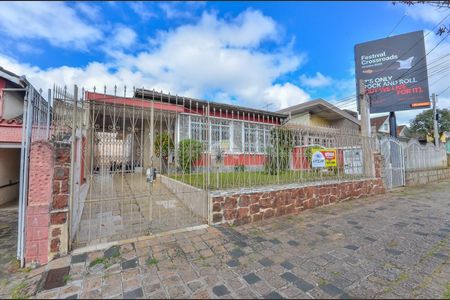 2_photo/94dce4f4d7.199d4f2ce3d6af80-ATLAS-89d02417-2b1c-4969-b772-1c9457736ff3.jpg de casa à venda com 3 quartos, 180m² em Rebouças, Curitiba