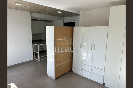 3_photo/94dce4f709.4f5ed0f0140bae26-ATLAS-393fa8d4-ec8b-49df-a995-d71b34c694fc.jpg de apartamento para alugar com 1 quarto, 40m² em Rebouças, Curitiba