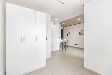 10_photo/94dce4f709.b33cd2e36a0df8a3-ATLAS-9cf2d8d3-ad26-4031-b16f-1991d4e10c89.jpg de kitnet/studio para alugar com 1 quarto, 34m² em Rebouças, Curitiba