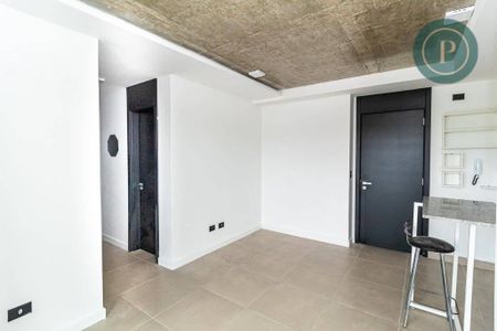 10_photo/94dce4f709.b71b7ec5cd46515d-ATLAS-396475cf-3a59-4860-aebb-8aed4b81db59.jpg de apartamento para alugar com 2 quartos, 62m² em Rebouças, Curitiba