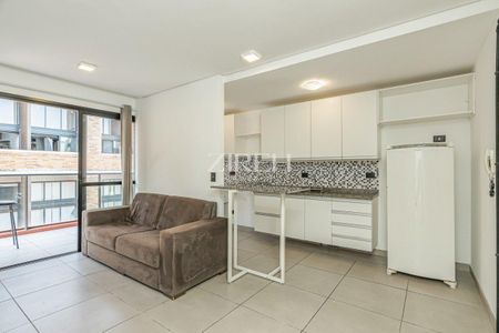 5_photo/94dce4f709.dedba94e78d55b90-ATLAS-22ec50d4-a450-4d3a-954e-434ab03c6edb.jpg de apartamento para alugar com 1 quarto, 43m² em Rebouças, Curitiba