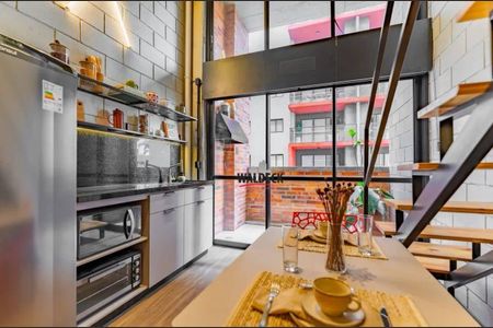 4_photo/94dce4f775.eaae277e7585db33-ATLAS-38d5c1a8-5020-4c3a-b099-9bd02e30b3bd.jpg de kitnet/studio à venda com 0 quarto, 27m² em Rebouças, Curitiba