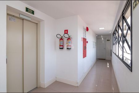 23_photo/94dce4f7a3.2de1e806dac7c3e0-ATLAS-3462e1f6-c79d-48aa-88fa-e6523d4740ac.jpg de apartamento à venda com 1 quarto, 30m² em Rebouças, Curitiba