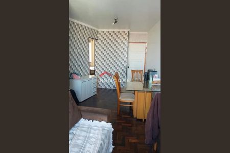 3_photo/94dce4f8bb.93b8fa184532727f-ATLAS-840a47e8-05c7-47b7-9a5d-3f03baf29ef3.jpg de casa à venda com 2 quartos, 53m² em Jardim Botânico, Curitiba