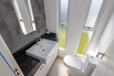 28_photo/94dce4fab9.ceff8192393c33de-ATLAS-08965fde-6a16-48b9-b2d1-8291af01cbee.jpg de casa à venda com 3 quartos, 200m² em Prado Velho, Curitiba