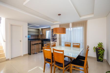 4_photo/94dce4fab9.ceff8192393c33de-ATLAS-b670054f-d970-4d0f-aceb-4aab5c03dfa1.jpg de casa à venda com 3 quartos, 200m² em Prado Velho, Curitiba