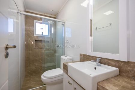 16_photo/94dce4fab9.ceff8192393c33de-ATLAS-e5e819af-d4e3-4a37-846f-56211c129b28.jpg de casa à venda com 3 quartos, 200m² em Prado Velho, Curitiba