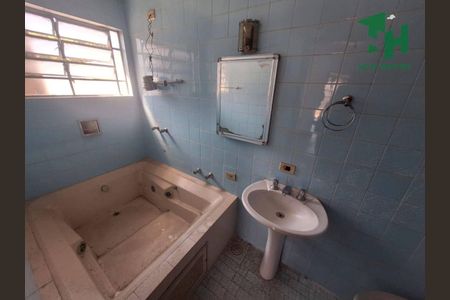 1_photo/94dce4fe45.2899b17cdfb92887-ATLAS-4fea2931-67a5-4d79-9527-b2e8a945e3dd.jpg de casa à venda com 5 quartos, 435m² em Jardim Botânico, Curitiba