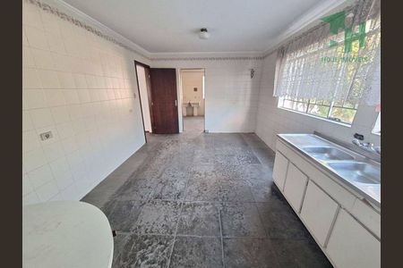 12_photo/94dce4fe45.2899b17cdfb92887-ATLAS-7aa37a4b-bfaf-450a-ae1f-3a948384be33.jpg de casa à venda com 5 quartos, 435m² em Jardim Botânico, Curitiba