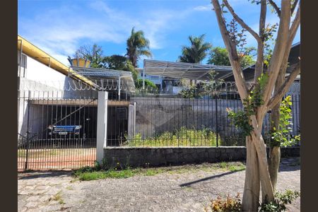 4_photo/94dce4ff3d.91ba3a7a9e41ef0f-ATLAS-a4b13c69-7be6-491b-9232-24b7e66a1d79.jpg de casa à venda com 3 quartos, 330m² em Jardim Botânico, Curitiba