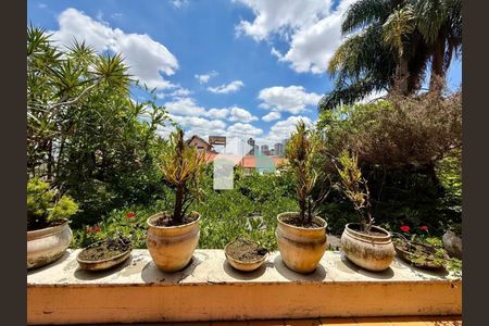 2_photo/94dce4ff8f.1f85094cffd9cdaa-ATLAS-0f243fa1-6689-4ca9-bb46-44a924dc9472.jpg de casa à venda com 4 quartos, m² em Jardim Botânico, Curitiba