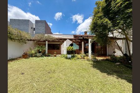 4_photo/94dce4ff8f.1f85094cffd9cdaa-ATLAS-15a047e6-67e3-40cd-949b-75d91f152062.jpg de casa à venda com 4 quartos, m² em Jardim Botânico, Curitiba