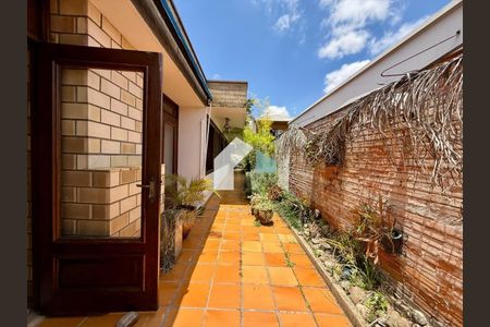 7_photo/94dce4ff8f.1f85094cffd9cdaa-ATLAS-b2423288-4b89-470c-bd06-8c62a3cdb08d.jpg de casa à venda com 4 quartos, m² em Jardim Botânico, Curitiba