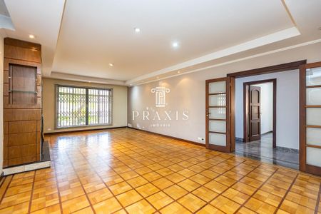 2_photo/94dce4ffa5.5361f30ed3911e6d-ATLAS-e4c43744-f7e0-492b-b00a-d39e9d087092.jpg de casa à venda com 4 quartos, 474m² em Jardim Botânico, Curitiba