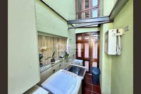 14_photo/94dce4ffe5.68fea5cf95d25830-ATLAS-4b7dd20e-88c4-4b2a-8d66-d8cc7130c14d.jpg de casa à venda com 6 quartos, 334m² em Jardim Botânico, Curitiba