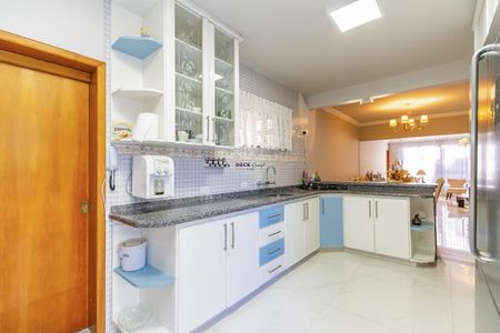 15_photo/94dce50043.6618d879b31b9a75-ATLAS-d1a353bb-4286-40c8-b36e-4ea0c802bcd4.jpg de casa à venda com 3 quartos, 340m² em Jardim Botânico, Curitiba