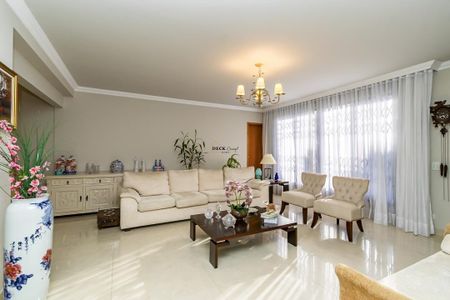 5_photo/94dce50043.6618d879b31b9a75-ATLAS-e4097039-e51b-4ccd-b94f-4d81edba9a06.jpg de casa à venda com 3 quartos, 340m² em Jardim Botânico, Curitiba