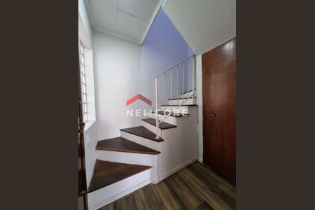 12_photo/94dce50087.c93c42c5a713747d-ATLAS-fee04f3c-e92a-4daa-82c6-a8f76f39803a.jpg de casa à venda com 4 quartos, 228m² em Jardim Botânico, Curitiba