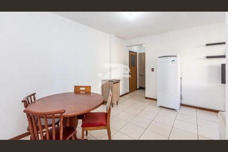 8_photo/94dce5075f.1e6e19084fae7f13-ATLAS-dae09fda-7885-40a4-acd1-07f2fbdd3b4f.jpg de apartamento à venda com 2 quartos, 60m² em Cristo Rei, Curitiba