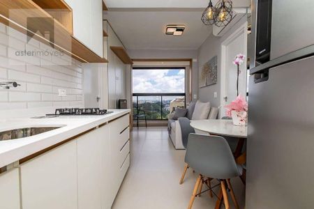 10_photo/94dce50763.1a813fa6848e66e4-ATLAS-2a41f37f-6895-468a-b51f-a7a1b8f3bcdc.jpg de apartamento para alugar com 2 quartos, 56m² em Cristo Rei, Curitiba