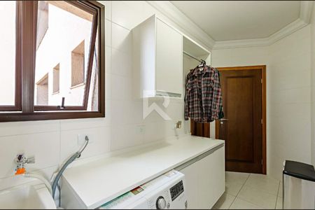 2_photo/94dce50775.4f48e483d4bcdc3b-ATLAS-3be071bd-80cc-4bbf-b460-1e52d10c4ef3.jpg de apartamento para alugar com 3 quartos, 149m² em Cristo Rei, Curitiba