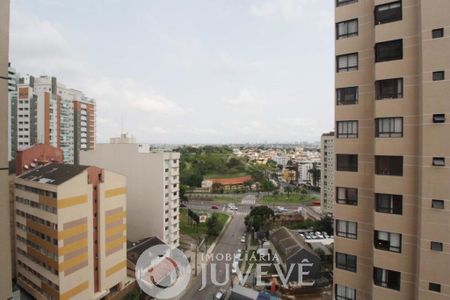 10_photo/94dce5077f.e17343cf5b702f60-ATLAS-9c9f0f5c-509f-4bad-8ce3-5e62caee977f.jpg de apartamento para alugar com 3 quartos, 92m² em Cristo Rei, Curitiba