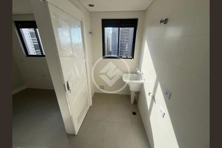 6_photo/94dce507b3.c4a0bdba0b5cdebe-ATLAS-1c8d57f5-f51b-42a9-8603-3f33aa24d09b.jpg de apartamento à venda com 3 quartos, 112m² em Cristo Rei, Curitiba