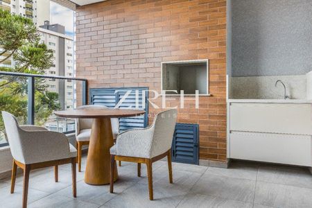 7_photo/94dce507b3.cb5e013cb6a56e7a-ATLAS-95780713-bebd-40ba-bd39-c9fb4b347097.jpg de apartamento à venda com 3 quartos, 113m² em Cristo Rei, Curitiba