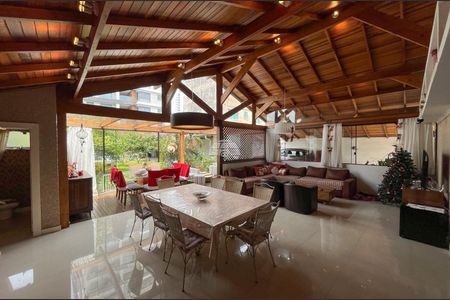 12_photo/94dce507cb.e045217b955201b0-ATLAS-ef4ee38f-7a13-4522-b2c7-8d6db54c96c4.jpg de casa para alugar com 4 quartos, 211m² em Cristo Rei, Curitiba